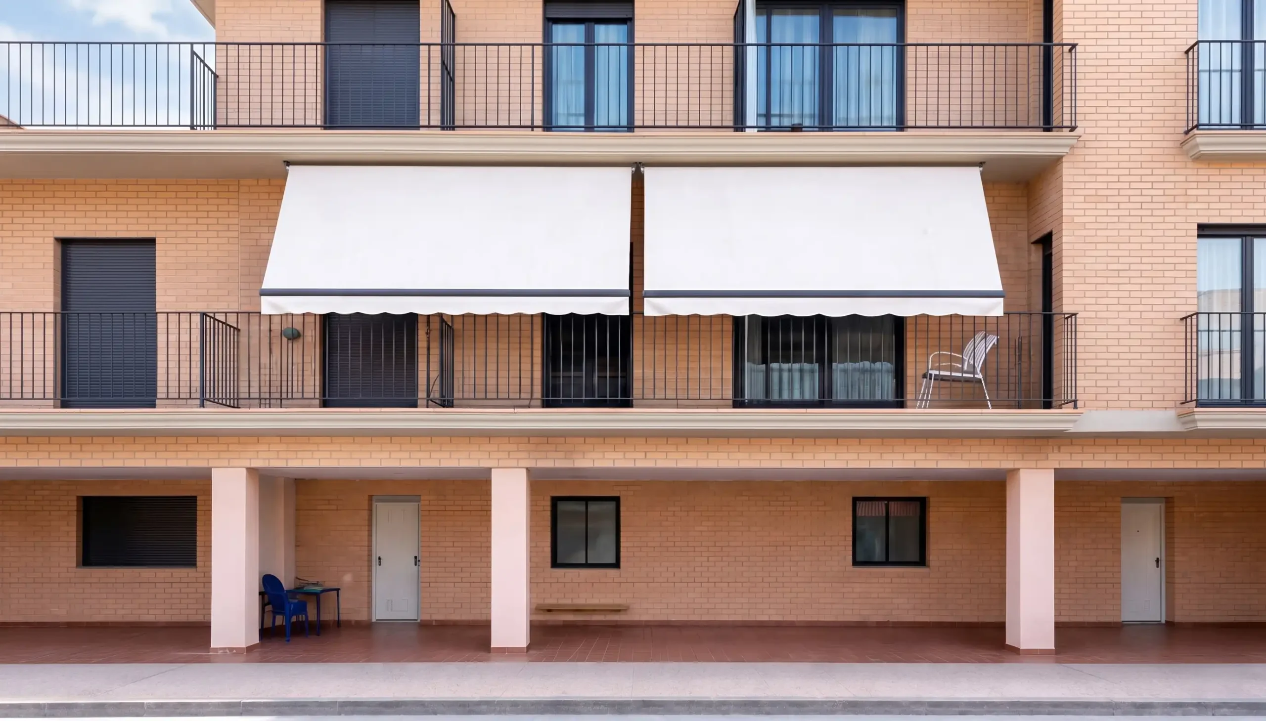 Toldo vertical Stor. Toldo para vivienda